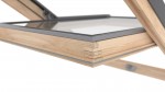 RoofLite keskenyrámás fa tetőtéri ablak  DPY M4A B900 PLUS 78X98 cm