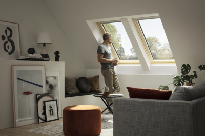 VELUX GLL tetőablak, lakkozott fa, (64) üveg, 78x140 cm