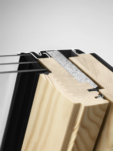 VELUX GLL tetőablak, lakkozott fa, (64) üveg, 55x78 cm