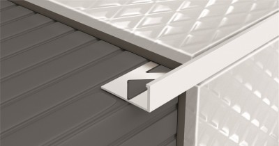 Élvédő szögletes alu 8mm matt fehér 2.5M